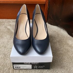 Nine West NIB Jazzin Wedge Pumps - Dark Blue